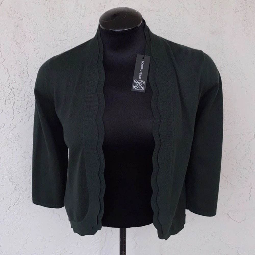 Cable and Gauge Scalloped Crop Sweater SIZE M